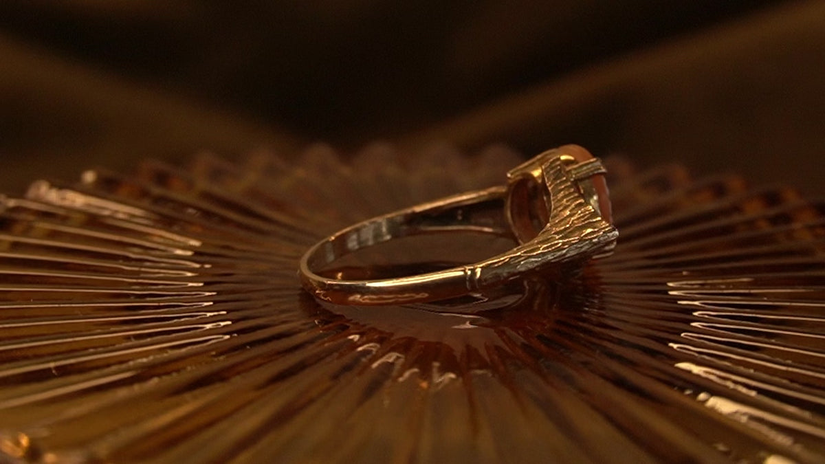 Shell Cameo Ring