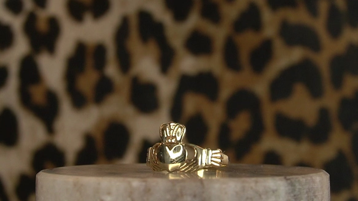 Gold Claddagh